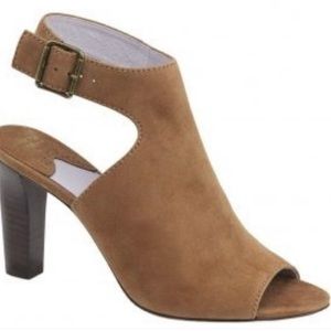 Johnston & Murphy Brianna Buckle Brown Peep Toe Suede  Sandals Tan Color Size 7